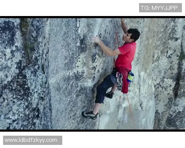 成都极限运动队在攀岩联赛中的逆袭之旅与辉煌成就全景回顾