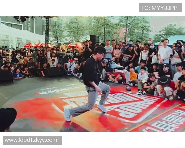 南京街舞队与深圳街舞队赛后战术分析与精彩瞬间回顾
